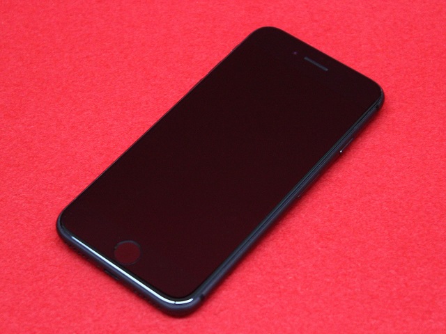 iPhone 7 32GB ブラックの商品画像